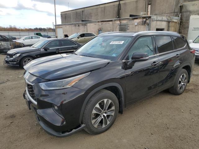 2021 TOYOTA HIGHLANDER XLE VIN: 5TDHZRBH7MS115021