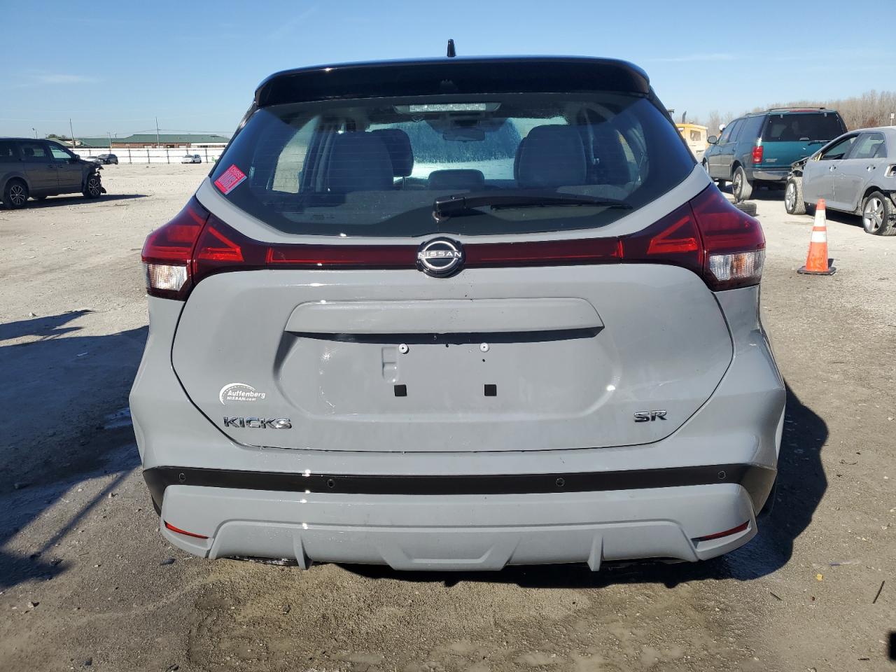 2023 NISSAN KICKS SR VIN:3N1CP5DV3PL492423