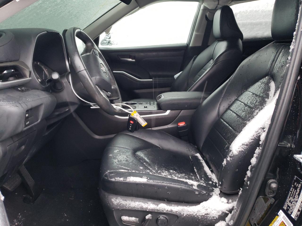 2022 TOYOTA HIGHLANDER XLE VIN:5TDGZRAH0NS118583