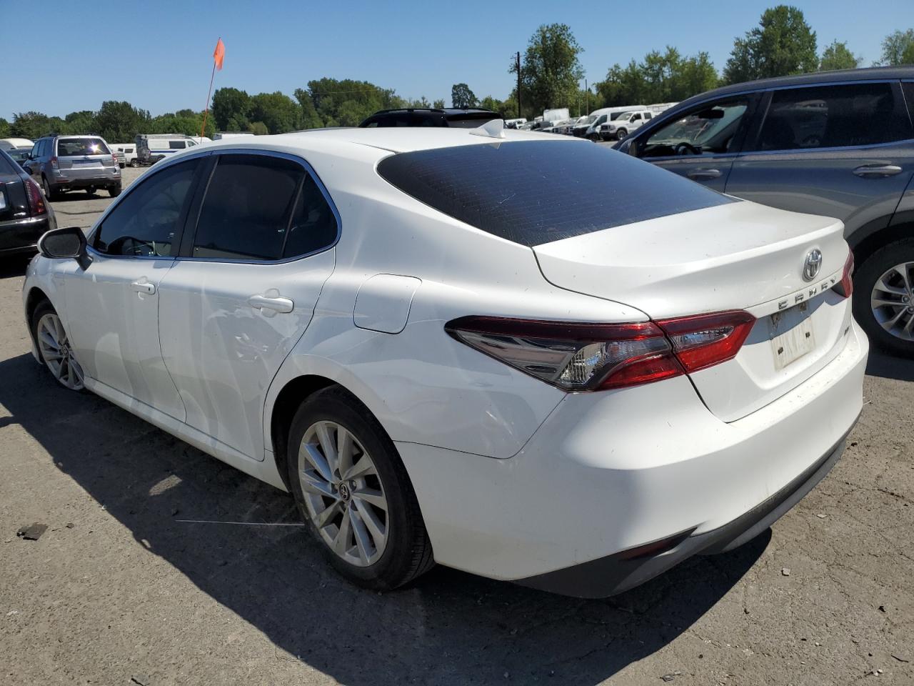 2022 TOYOTA CAMRY LE VIN:4T1C11AK8NU654899