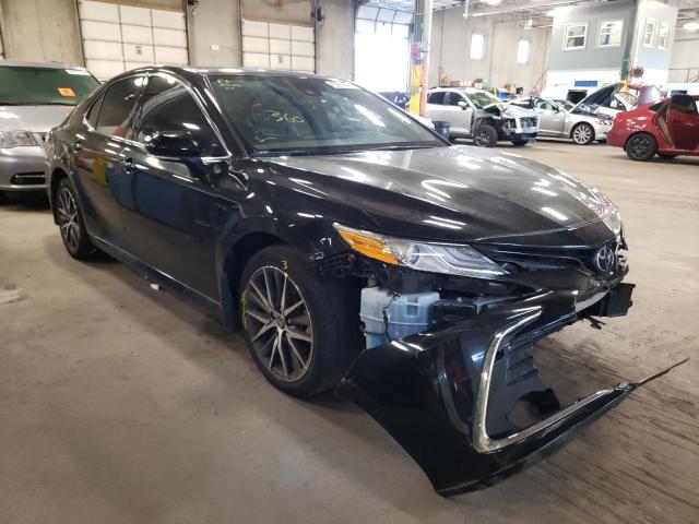2021 TOYOTA CAMRY XLE VIN: 4T1F11BK7MU034524