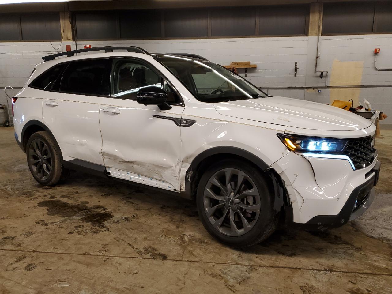 2022 KIA SORENTO SX VIN:5XYRKDLF7NG115480