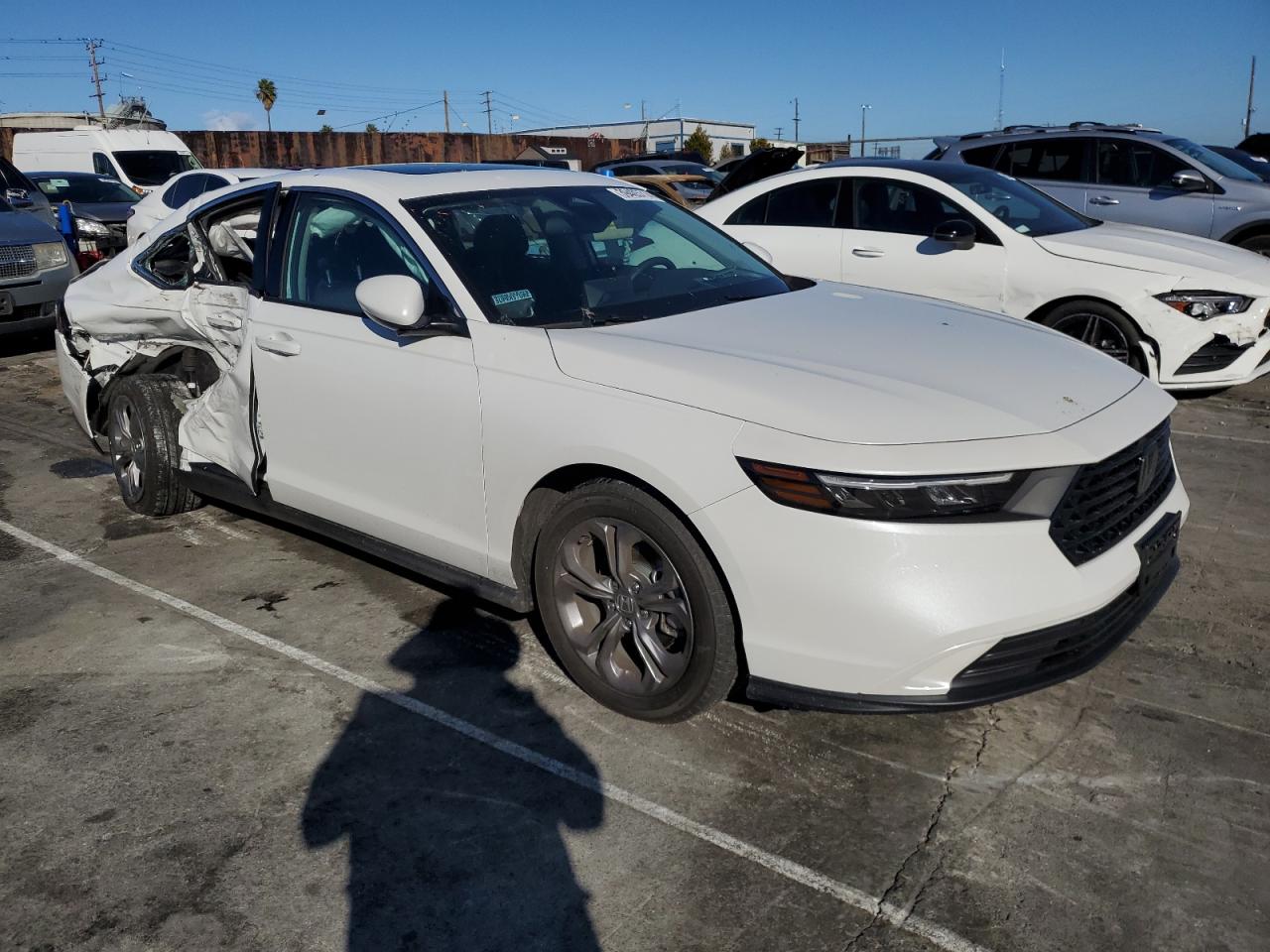 2024 HONDA ACCORD EX VIN:1HGCY1F37RA019523