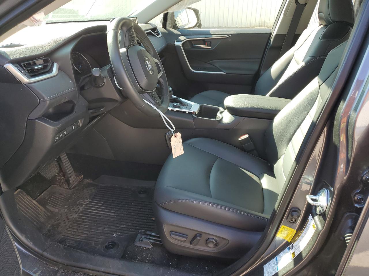 2022 TOYOTA RAV4 XLE PREMIUM VIN:JTMB6RFV0ND072718