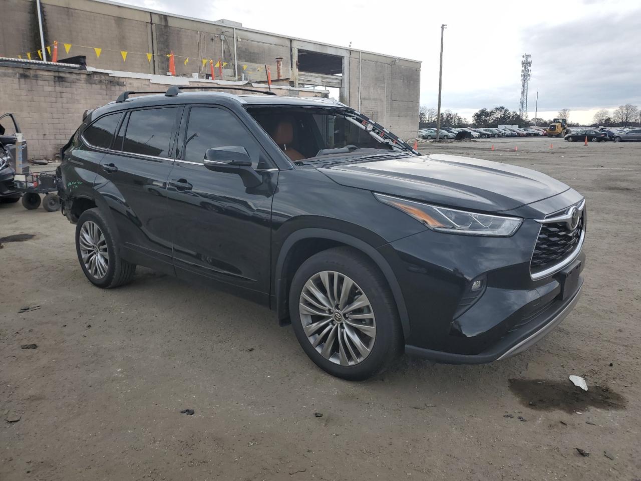 2022 TOYOTA HIGHLANDER PLATINUM VIN:5TDFZRBH5NS183522