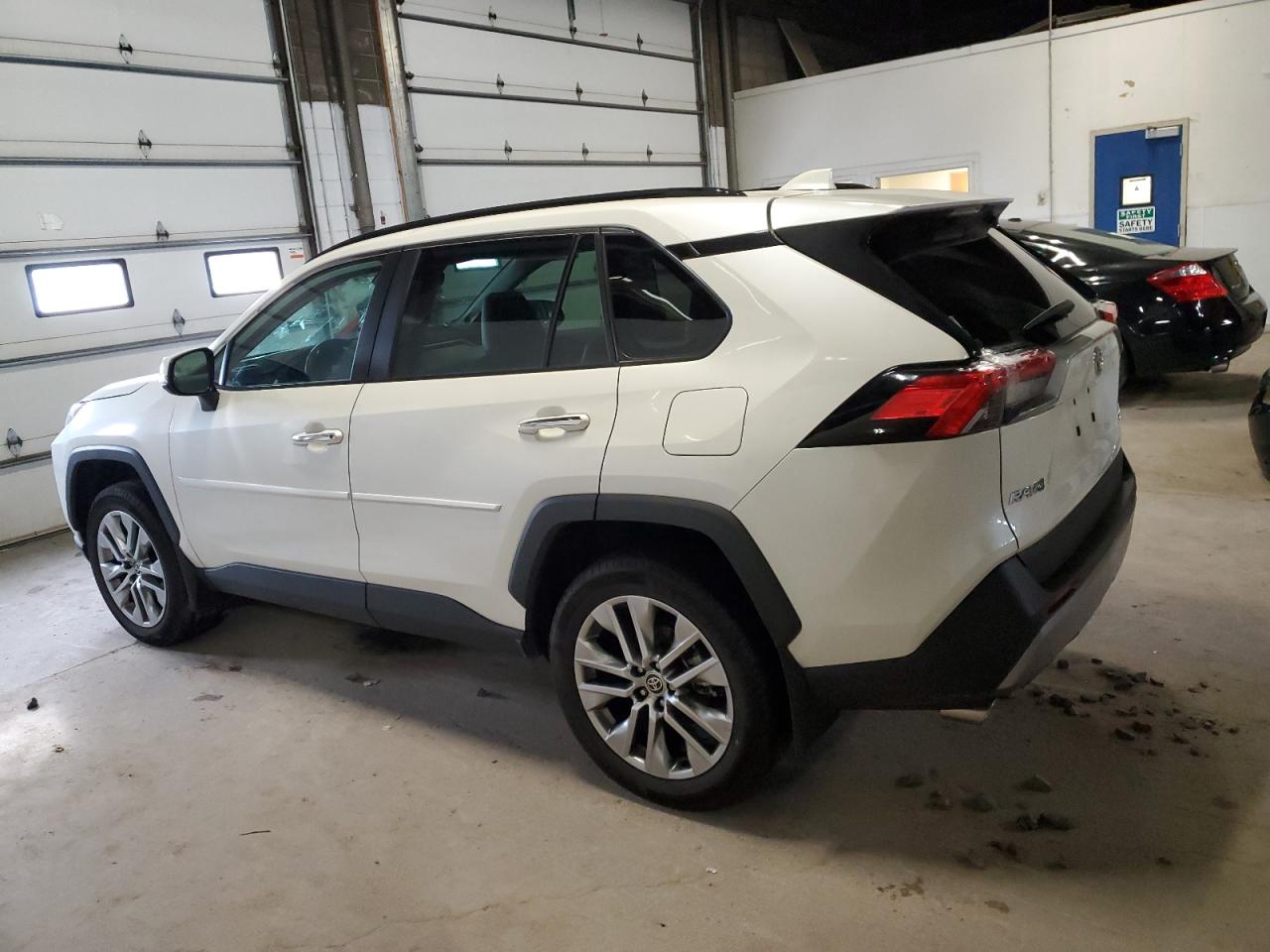 2022 TOYOTA RAV4 LIMITED VIN:2T3N1RFV7NW324589