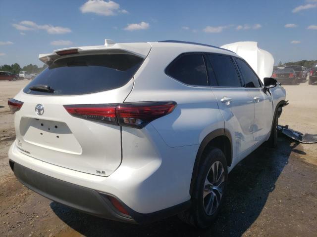 2021 TOYOTA HIGHLANDER XLE VIN: 5TDGZRAH2MS032805