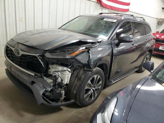 2021 TOYOTA HIGHLANDER XLE VIN: 5TDGZRAH8MS514484