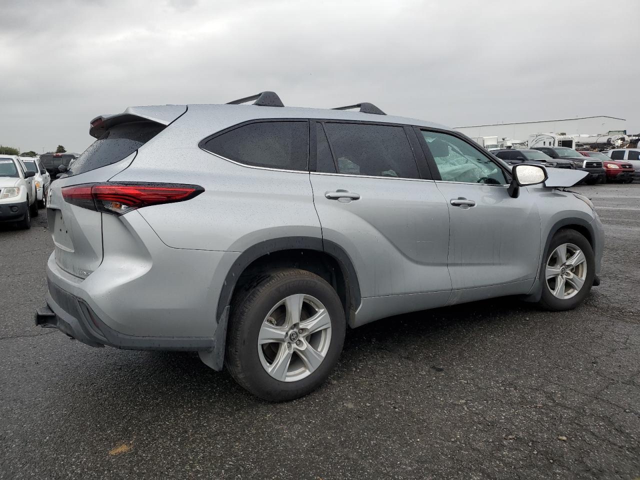 2022 TOYOTA HIGHLANDER L VIN:5TDBZRBH0NS570574