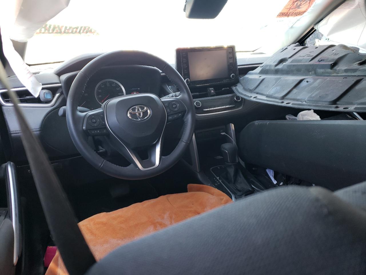 2022 TOYOTA COROLLA CROSS LE VIN:7MUBAABG8NV009948