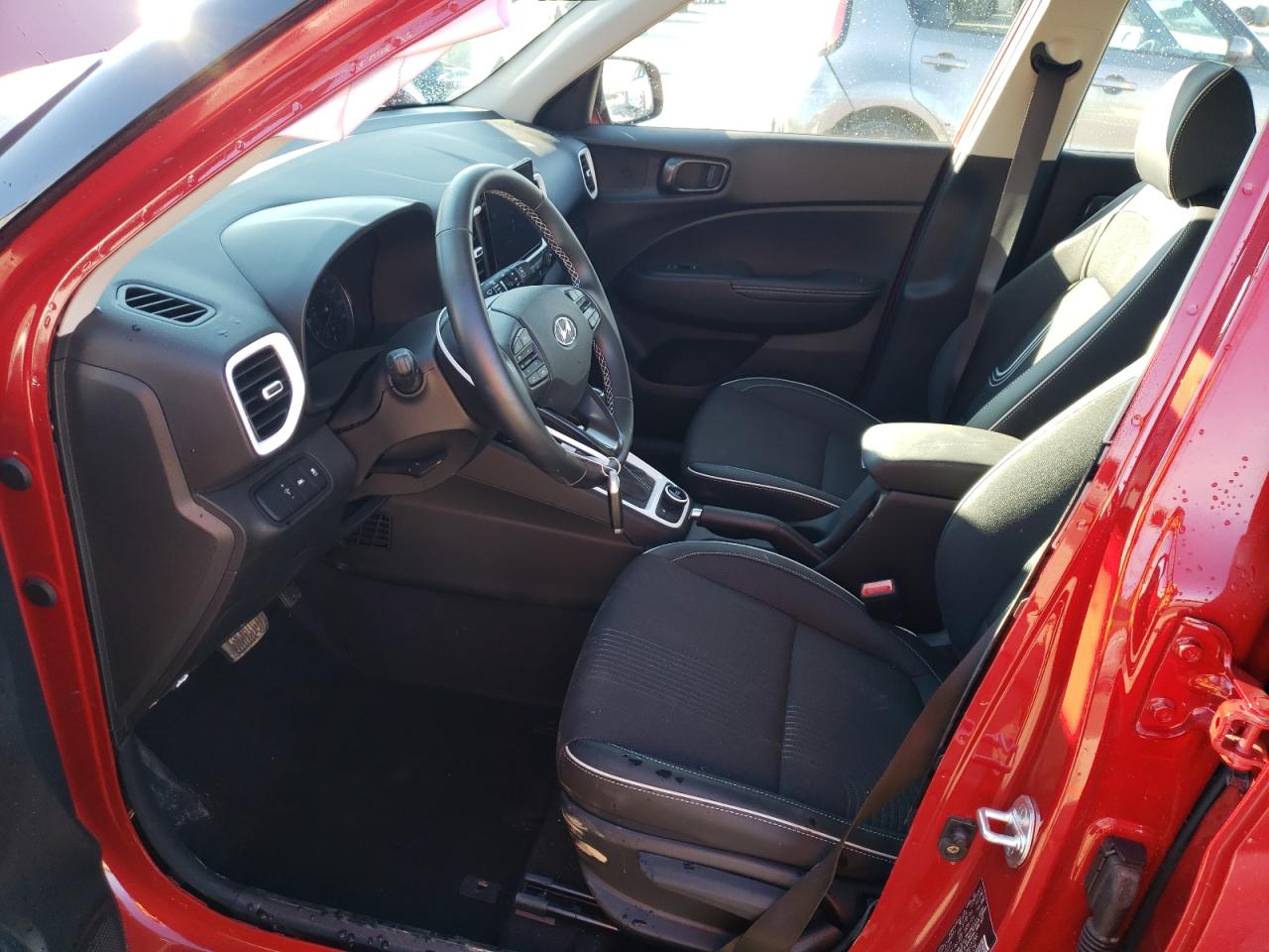 2022 HYUNDAI VENUE SEL VIN:KMHRC8A38NU151802