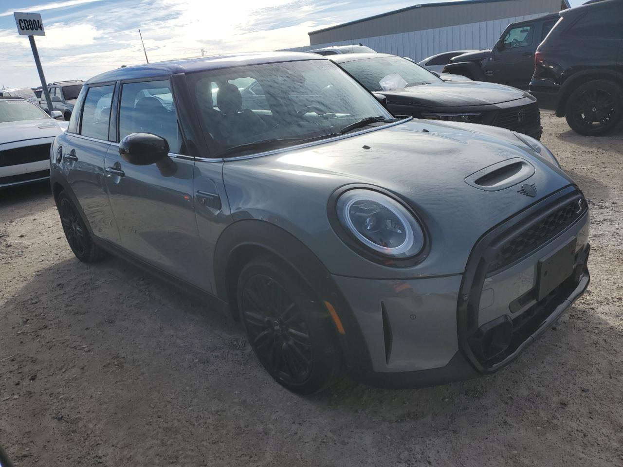 2023 MINI COOPER S VIN:WMW53DK06P2T39097