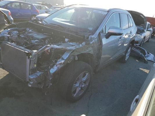 2021 TOYOTA RAV4 XLE VIN: 2T3W1RFV7MW124248