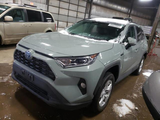 2021 TOYOTA RAV4 XLE VIN: 4T3RWRFV5MU044039