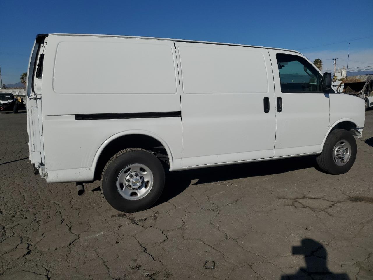 2023 CHEVROLET EXPRESS G2500  VIN:1GCWGAFP2P1219739