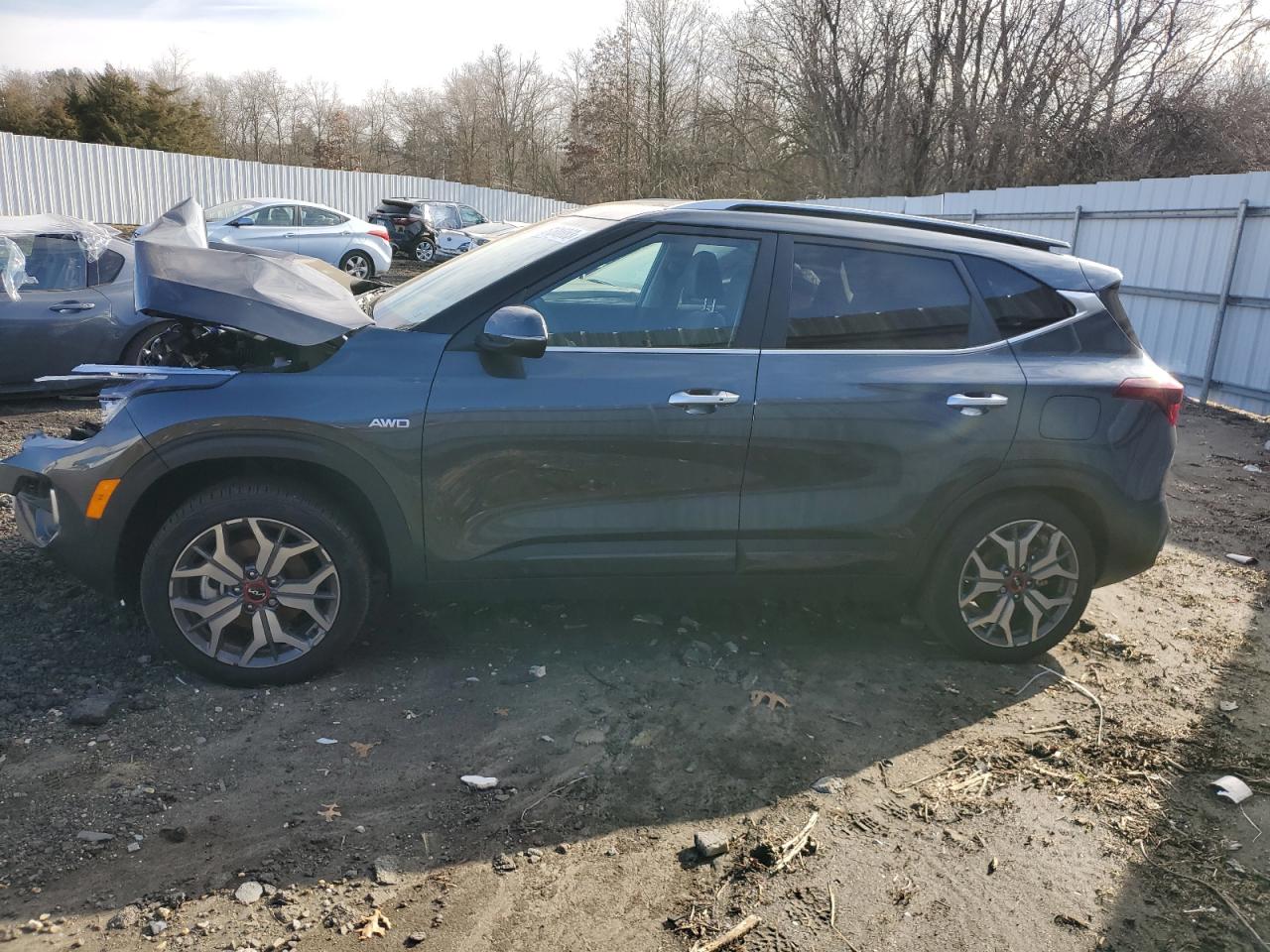 2023 KIA SELTOS SX VIN:KNDETCA21P7435898