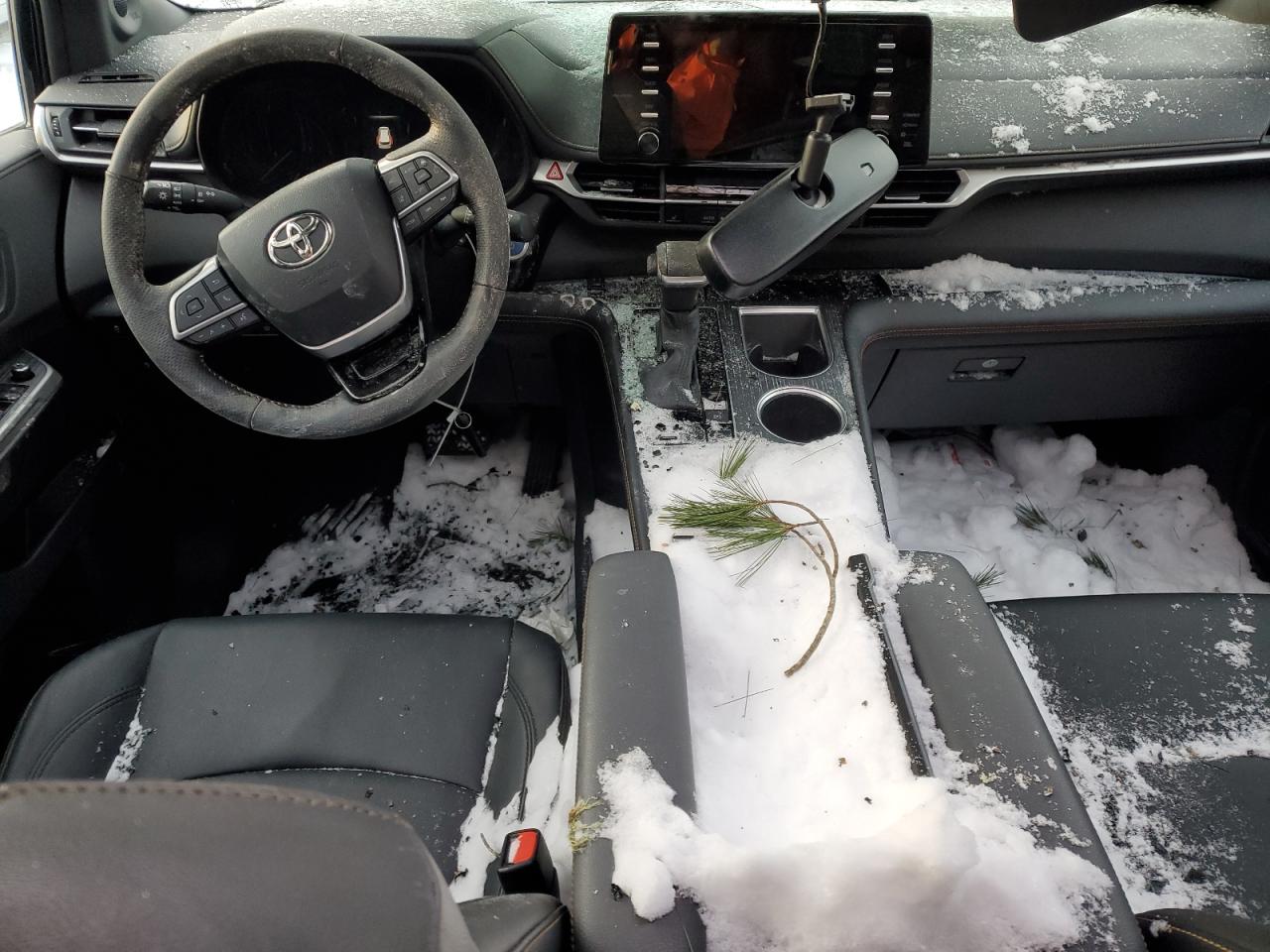 2022 TOYOTA SIENNA XLE VIN:5TDASKFC3NS049872