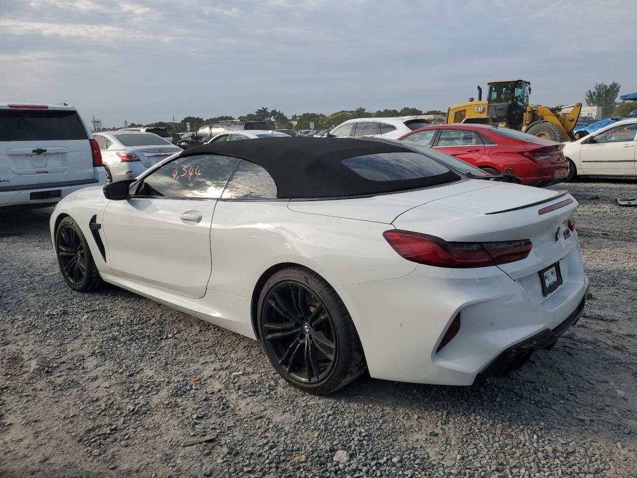 2022 BMW M8  VIN:WBSDZ0C01NCJ74693