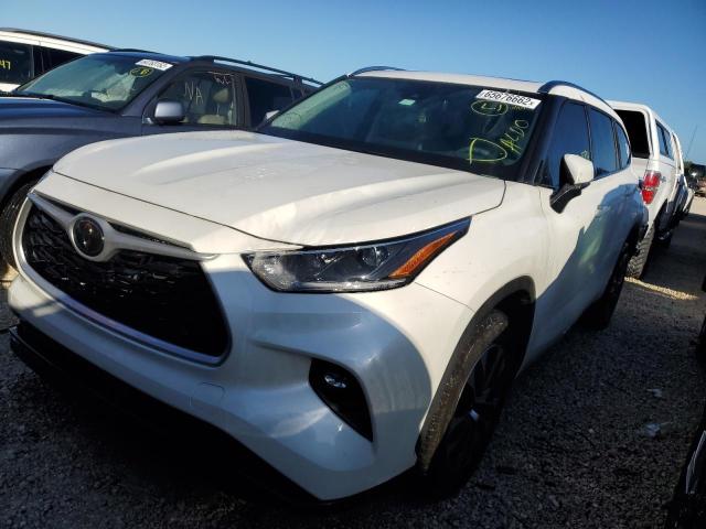 2021 TOYOTA HIGHLANDER XLE VIN: 5TDGZRAH0MS044886