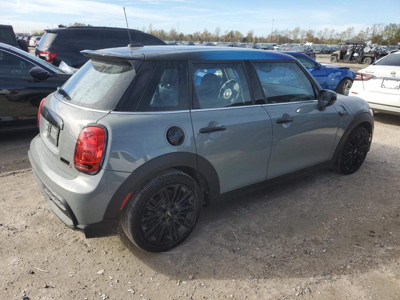 2023 MINI COOPER S VIN:WMW53DK06P2T39097