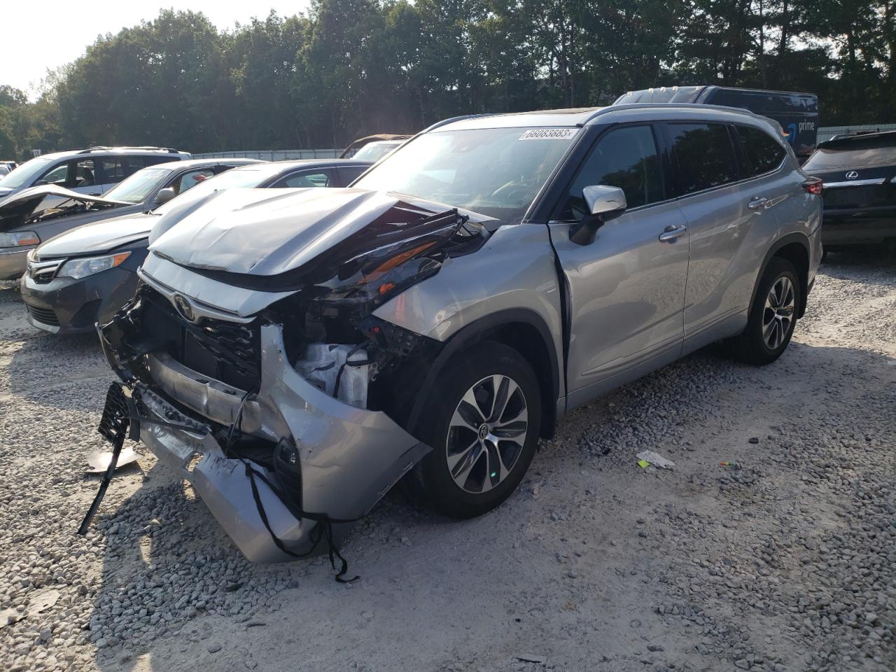 2022 TOYOTA HIGHLANDER XLE VIN:5TDGZRBH9NS230183