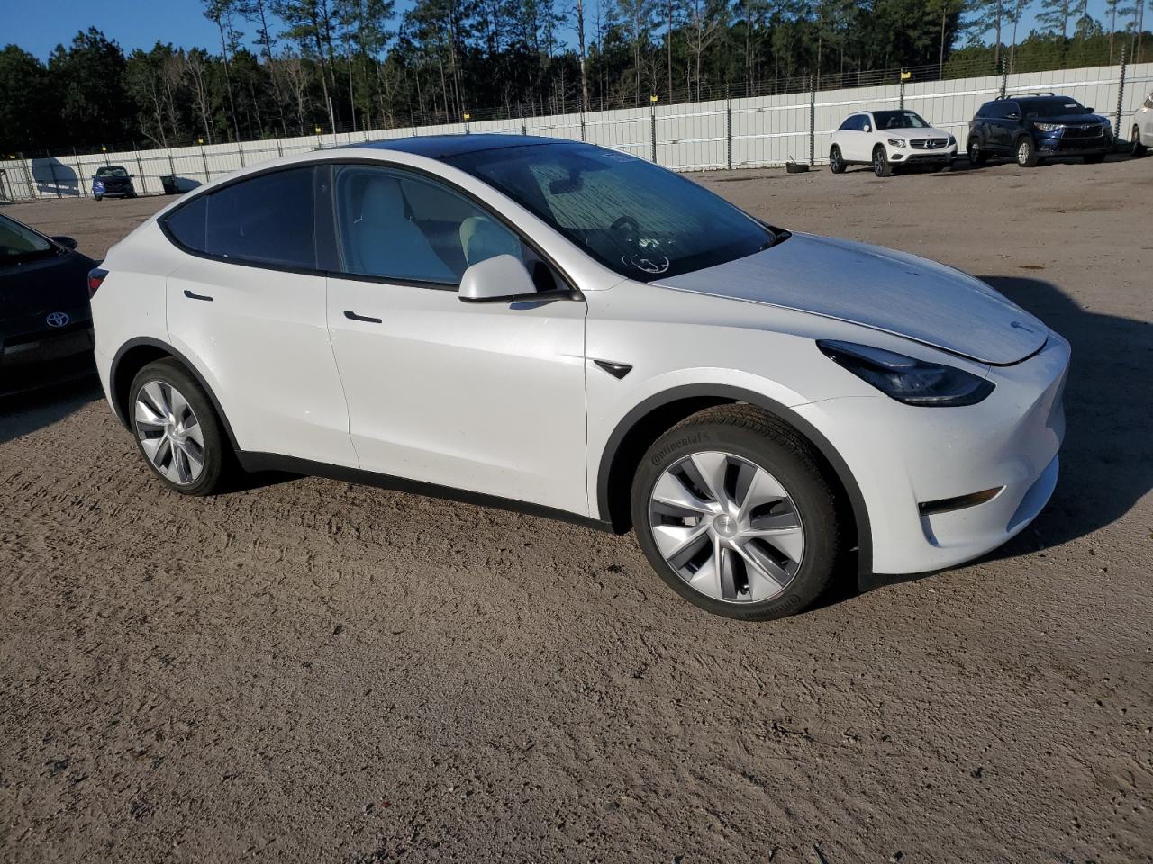 2023 TESLA MODEL Y  VIN:7SAYGDEE9PA093669