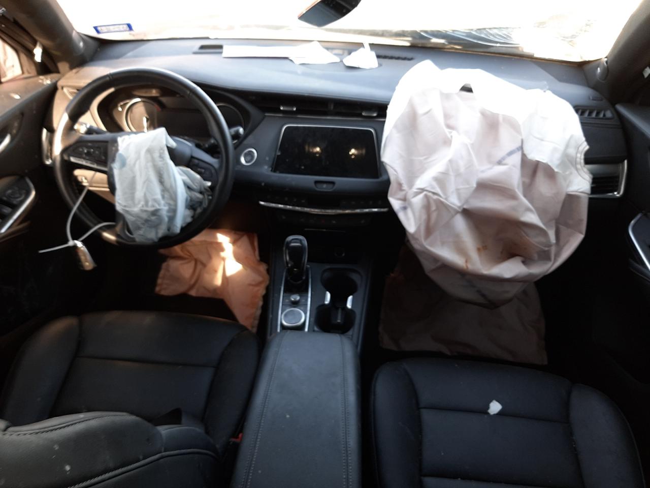 2022 CADILLAC XT4 PREMIUM LUXURY VIN:1GYFZCR49NF156351