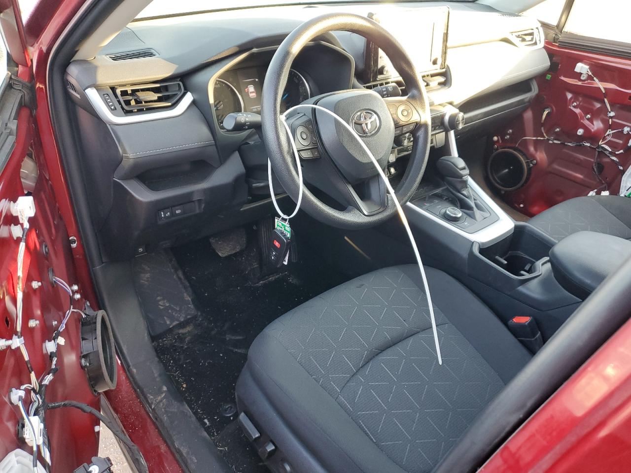 2022 TOYOTA RAV4 XLE VIN:4T3RWRFV0NU069397