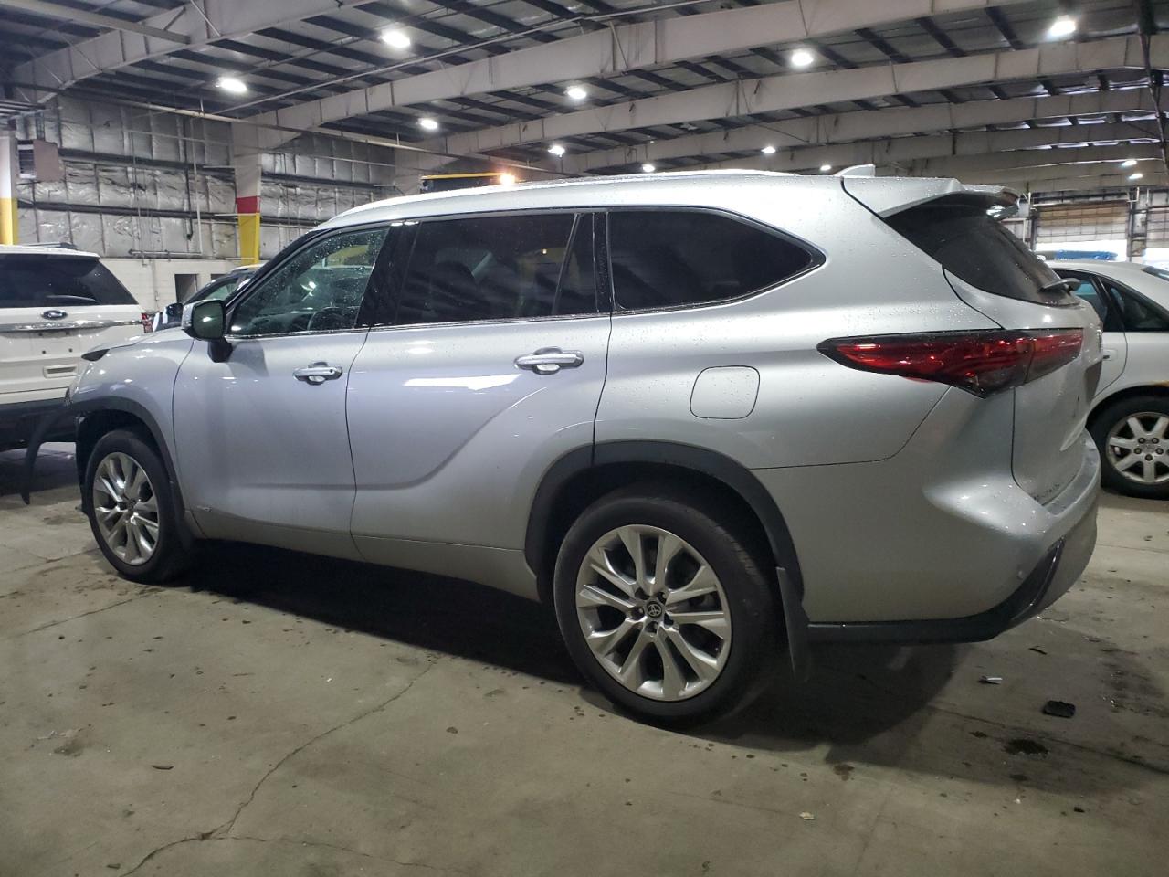 2022 TOYOTA HIGHLANDER HYBRID LIMITED VIN: 5TDXBRCH4NS555522 – VIN