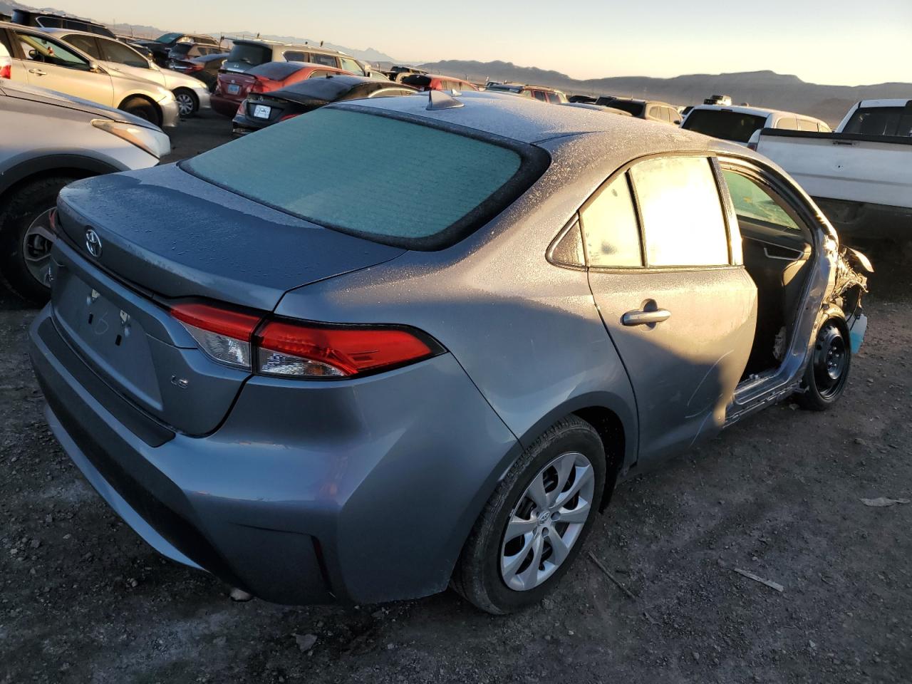 2022 TOYOTA COROLLA LE VIN:5YFEPMAE0NP301741