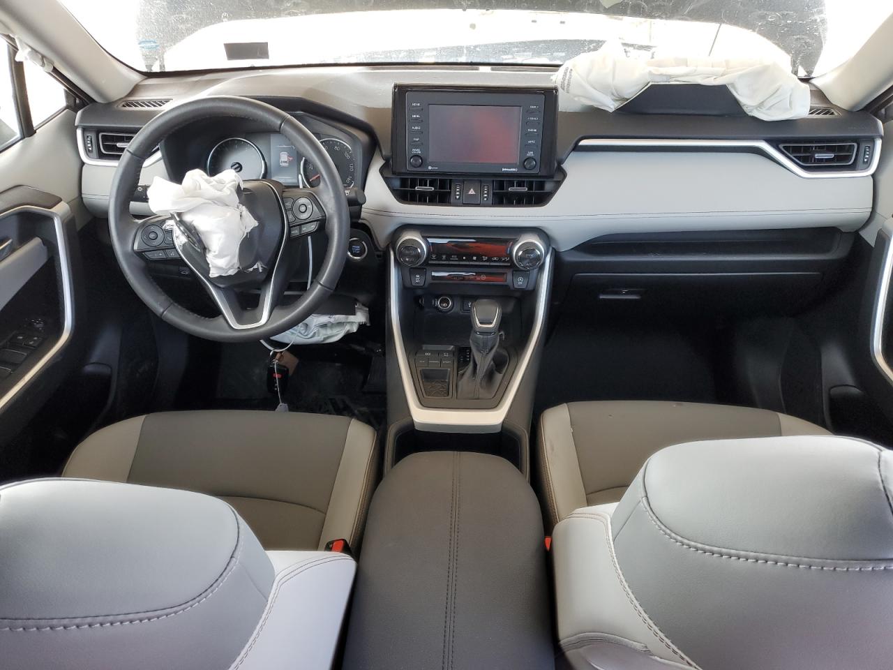 2022 TOYOTA RAV4 XLE PREMIUM VIN:2T3C1RFV4NC204662