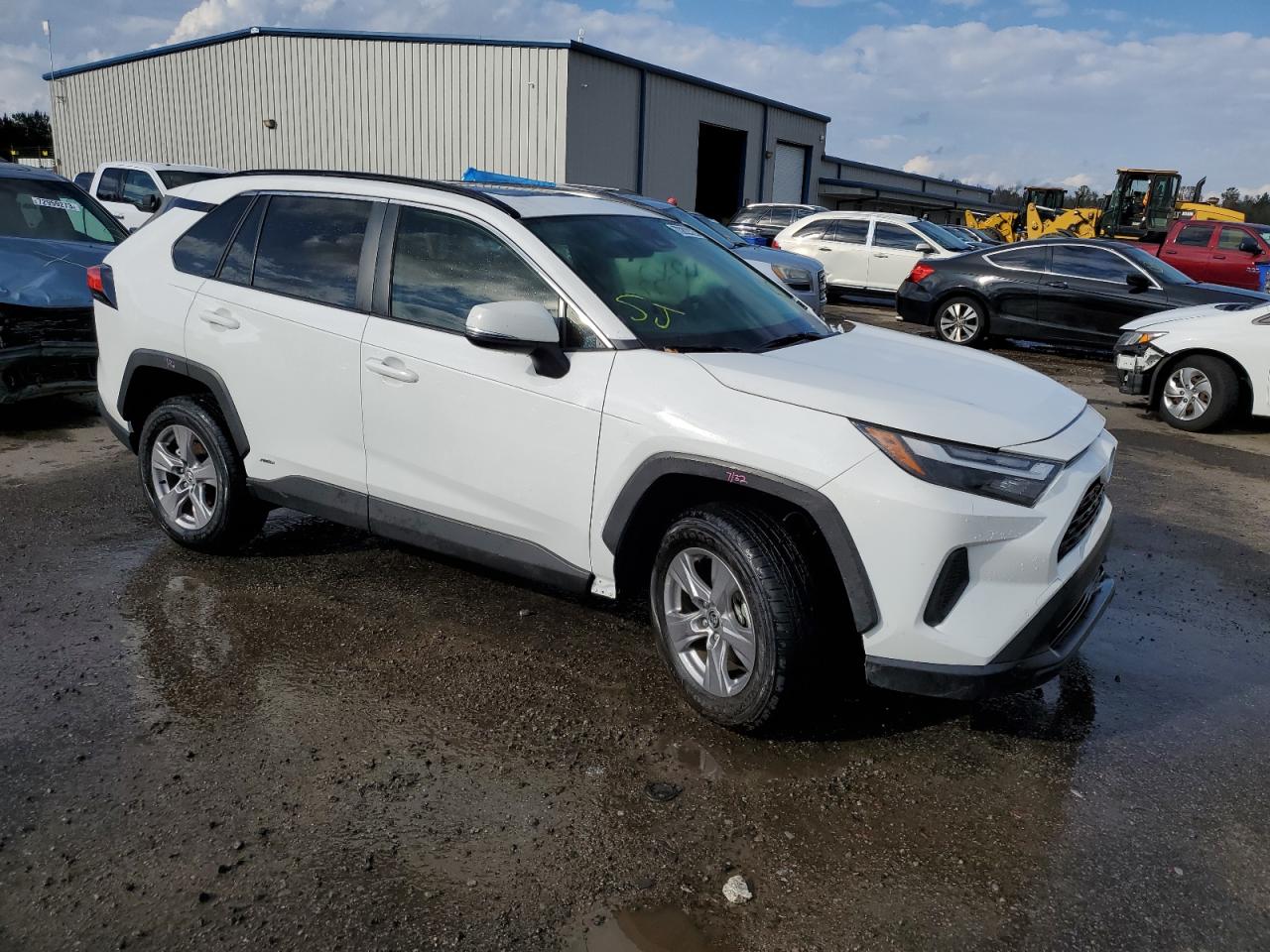 2022 TOYOTA RAV4 XLE VIN:JTMRWRFV2ND144596