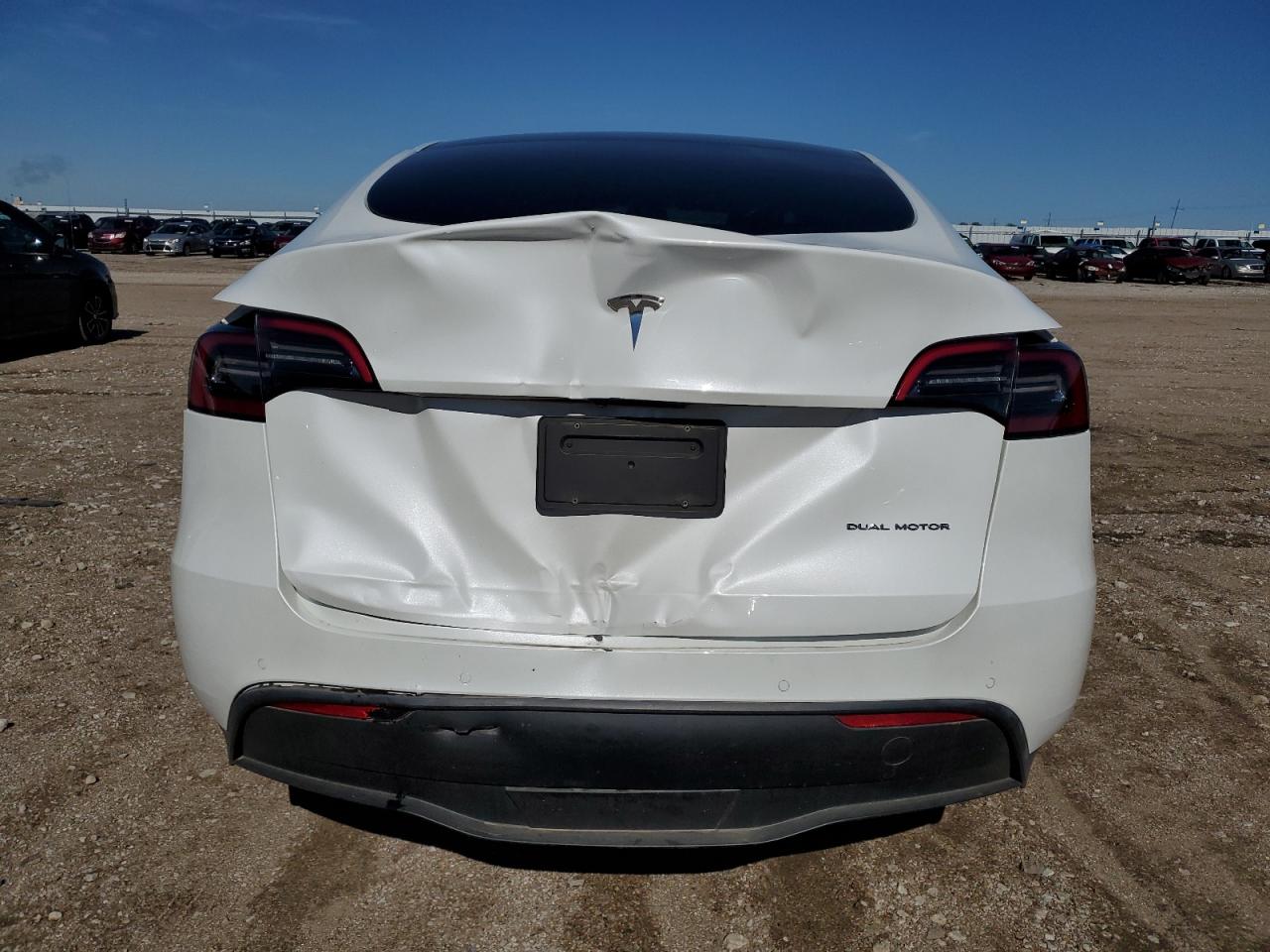 2022 TESLA MODEL Y  VIN:7SAYGDEE0NF449698