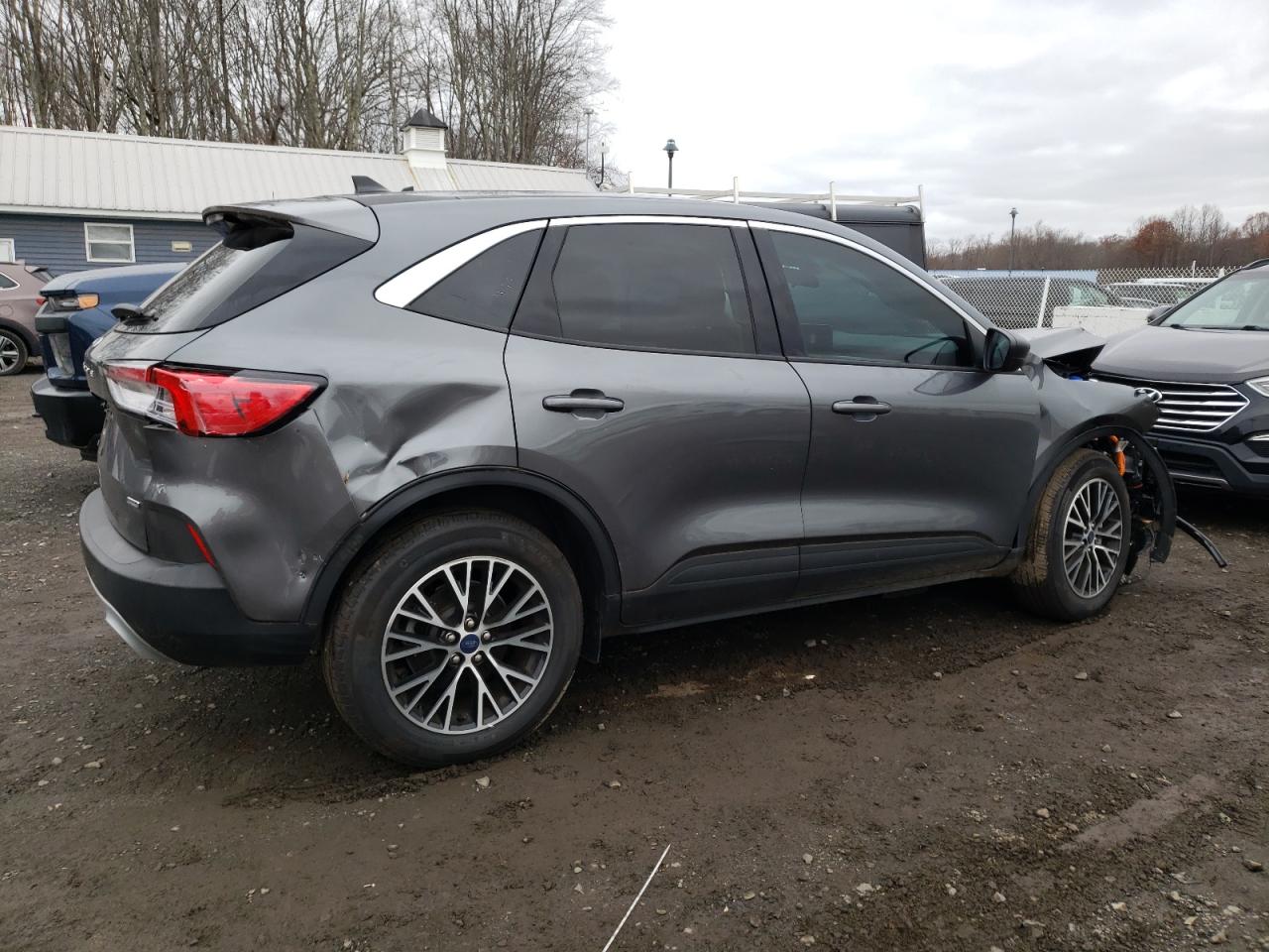 2022 FORD ESCAPE SE VIN:1FMCU0EZ6NUB19448