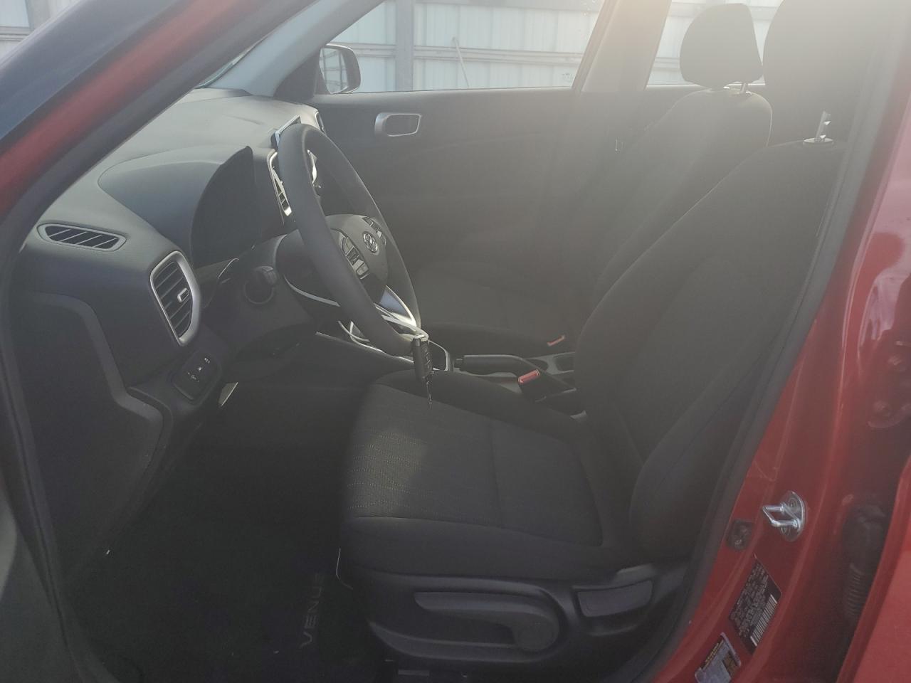 2022 HYUNDAI VENUE SE VIN:KMHRB8A37NU133908