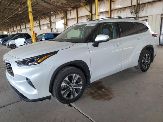 2022 TOYOTA HIGHLANDER XLE VIN:5TDHZRBH5NS244585