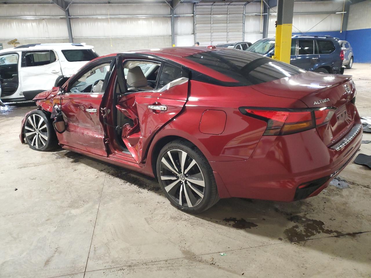 2022 NISSAN ALTIMA PLATINUM VIN:1N4BL4FW4NN307769