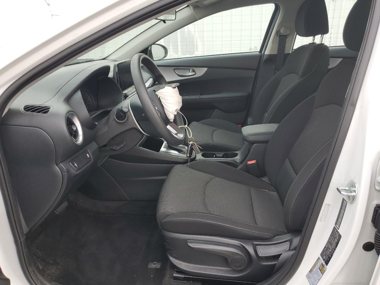 2022 KIA FORTE FE VIN:3KPF24AD2NE476231
