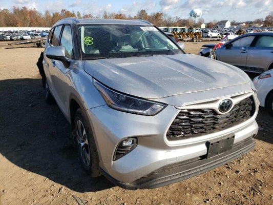 2021 TOYOTA HIGHLANDER XLE VIN: 5TDHZRBH3MS111290