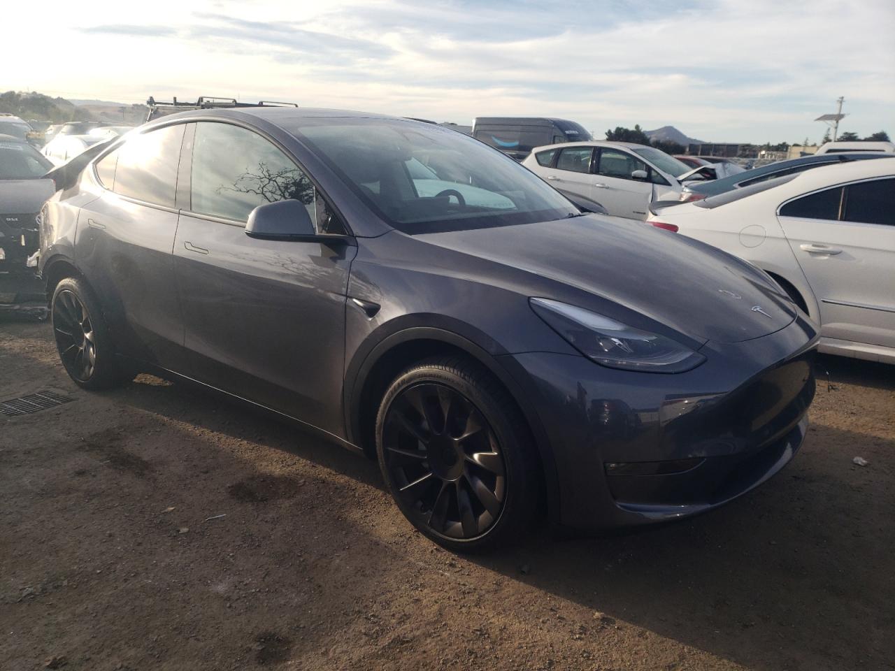 2023 TESLA MODEL Y  VIN:7SAYGAEE0PF889051