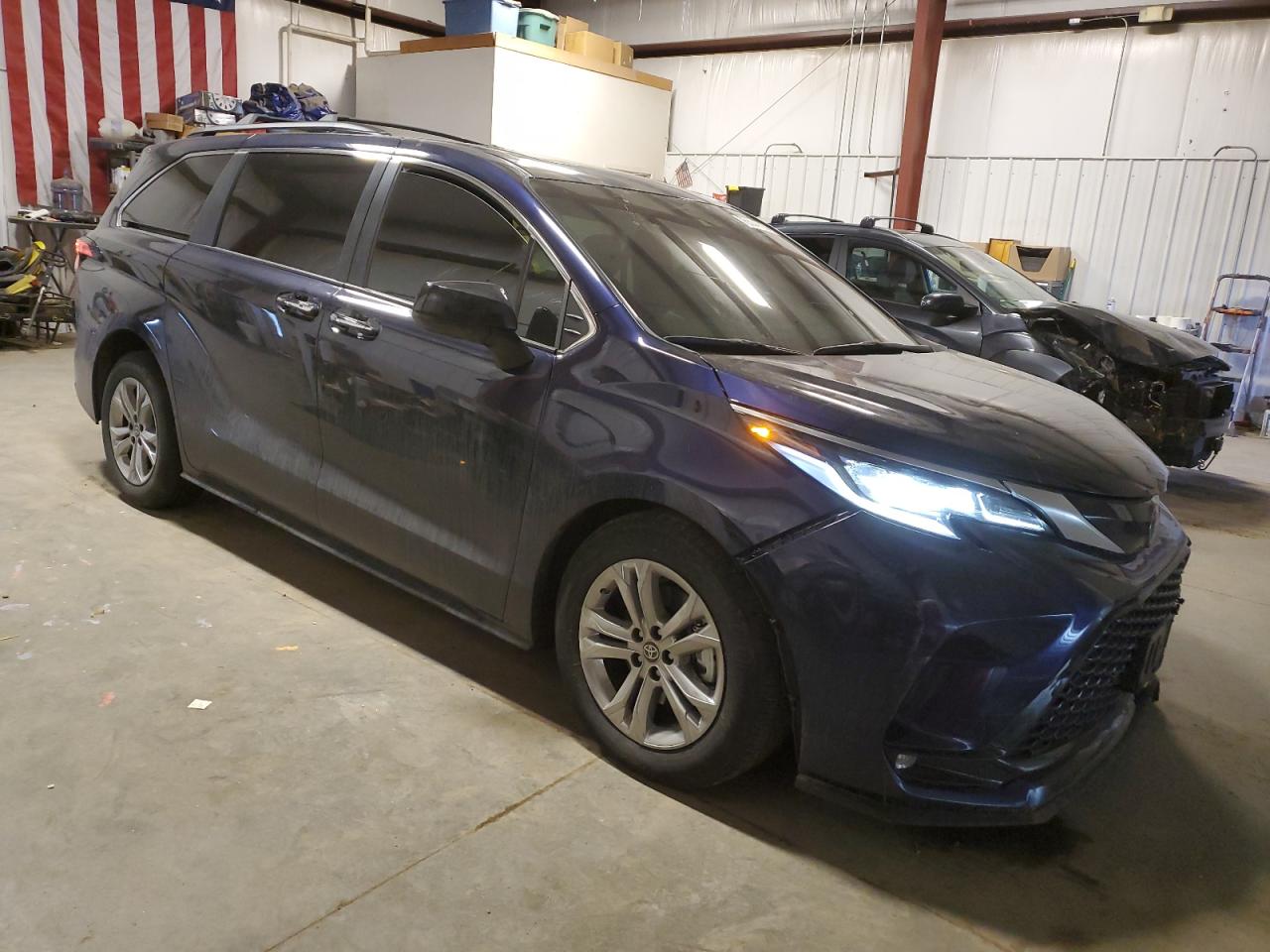 2022 TOYOTA SIENNA XSE VIN:5TDDSKFC7NS062413