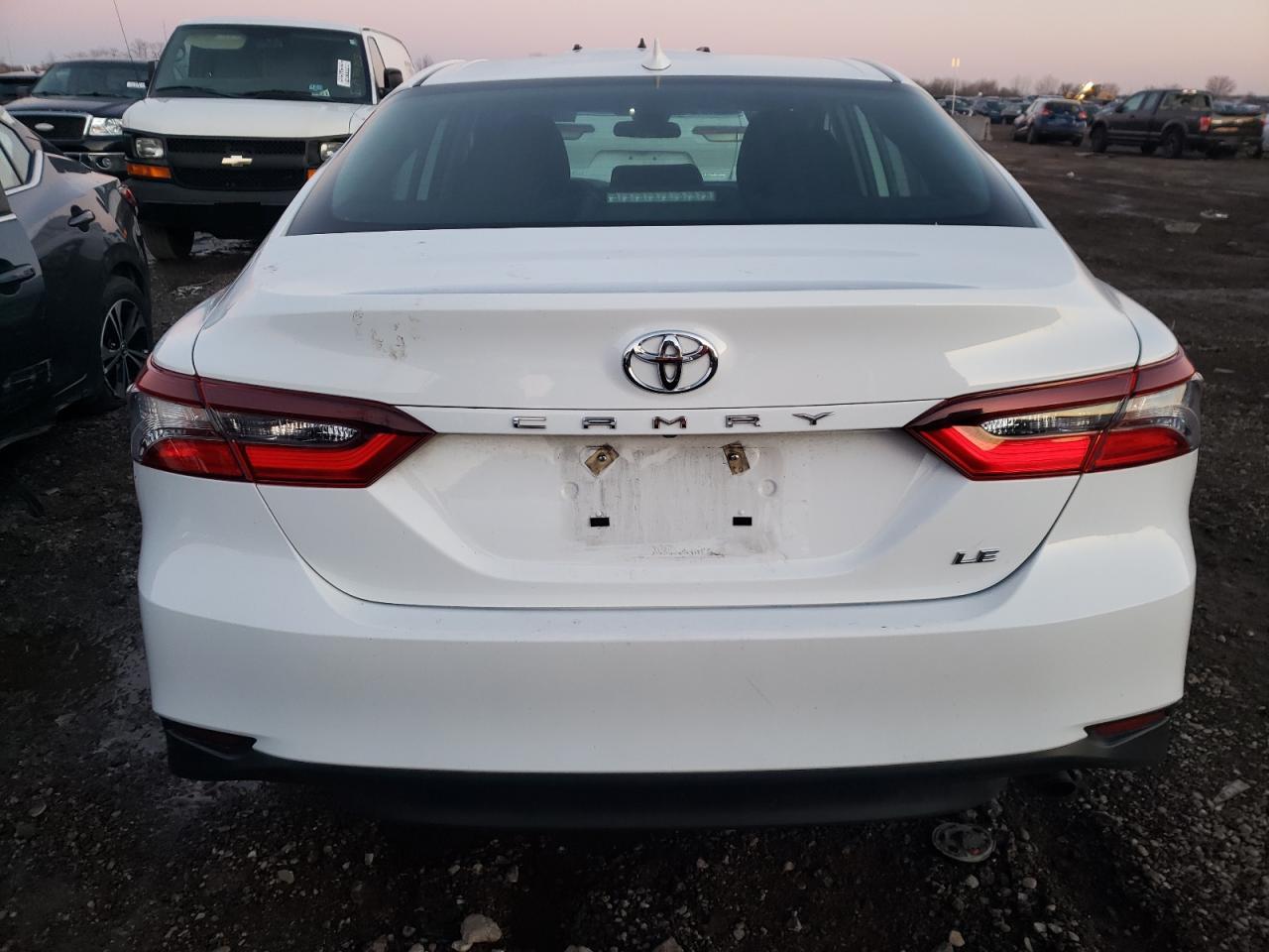 2022 TOYOTA CAMRY LE VIN:4T1C11AK4NU499039