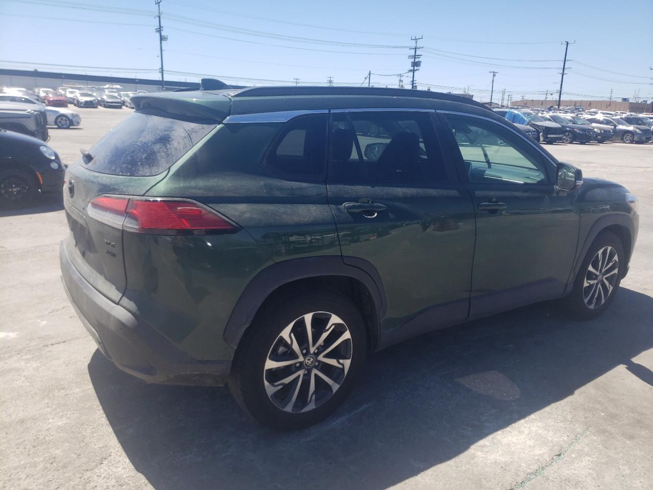 2022 TOYOTA COROLLA CROSS XLE VIN:7MUDAABG7NV021971