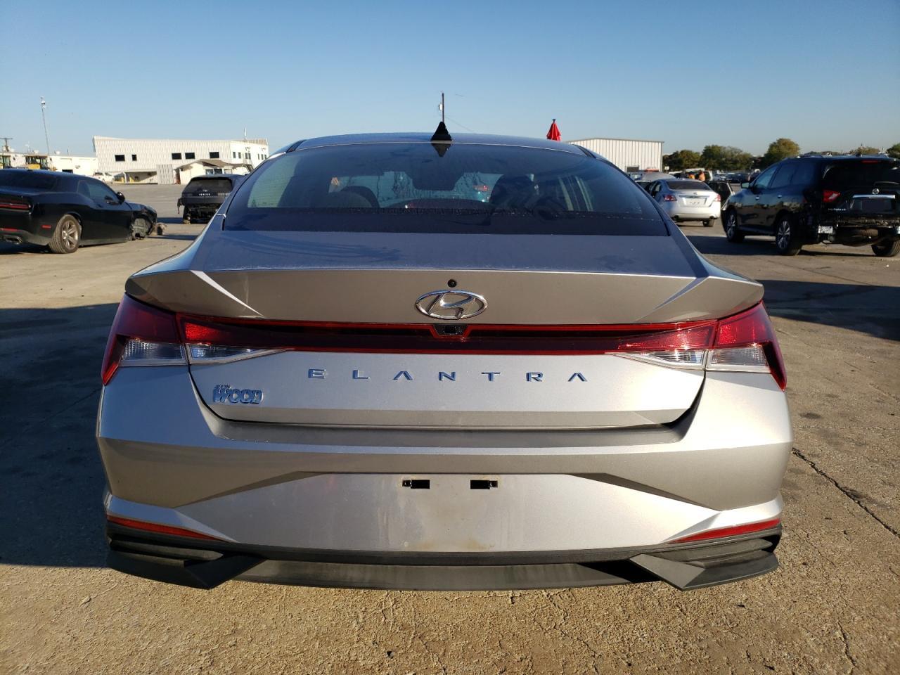 2022 HYUNDAI ELANTRA SEL VIN:5NPLM4AG4NH064220