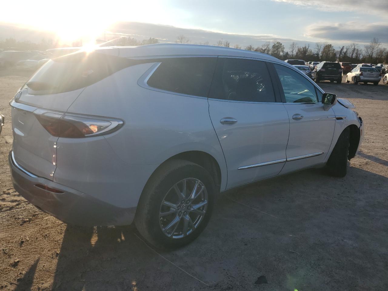 2023 BUICK ENCLAVE PREMIUM VIN:5GAEVBKWXPJ119782