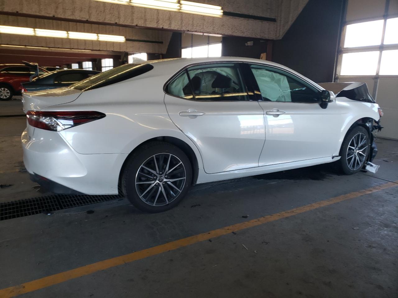 2022 TOYOTA CAMRY XLE VIN:4T1F31AK5NU570191