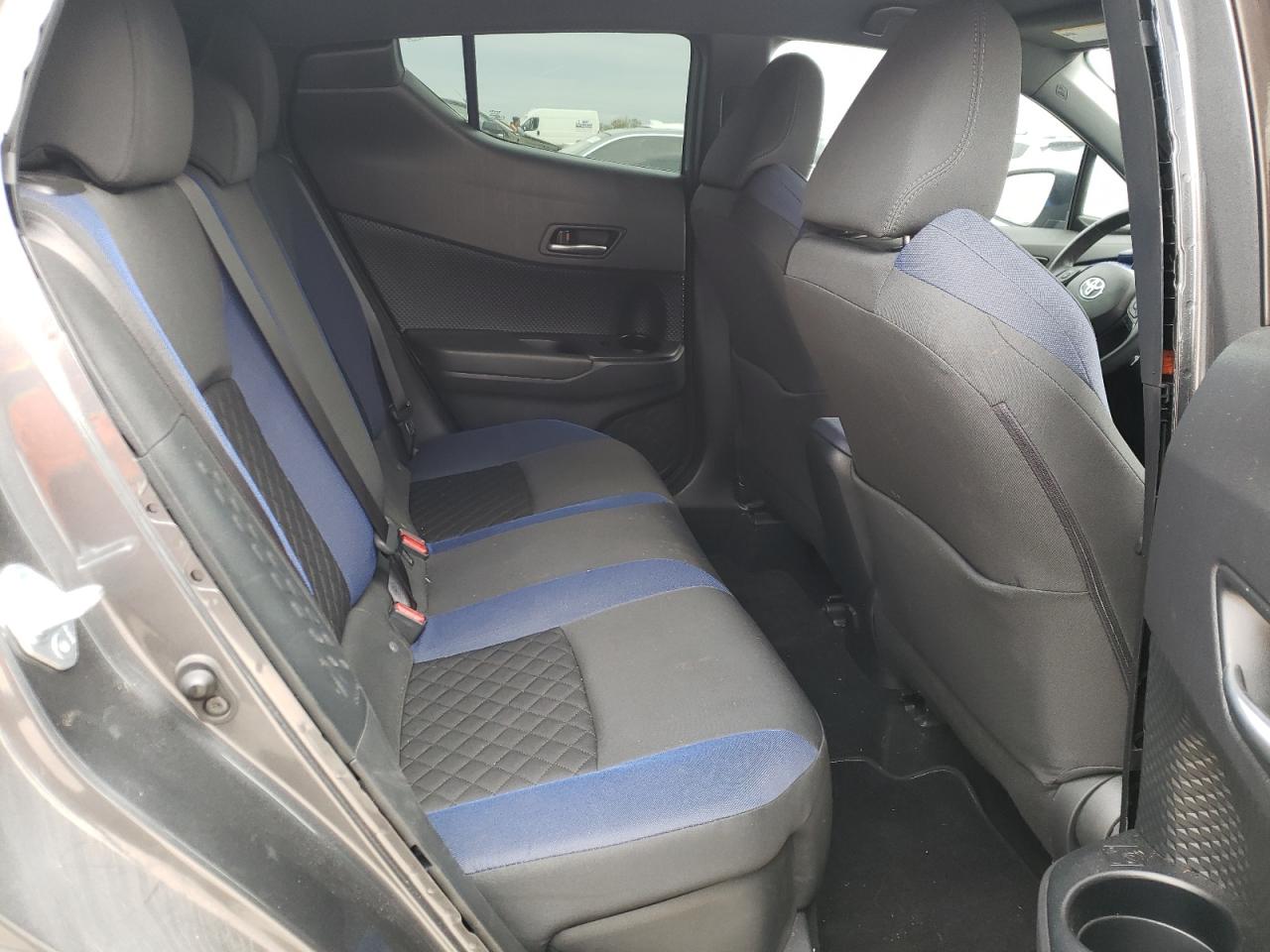 2022 TOYOTA C-HR XLE VIN:NMTKHMBX8NR140772