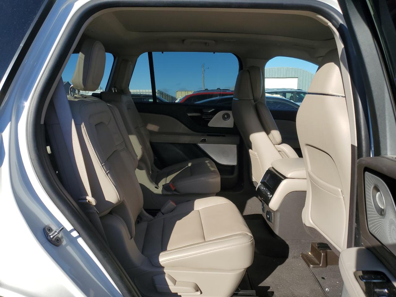 2023 LINCOLN AVIATOR RESERVE VIN:5LM5J7XC1PGL09059