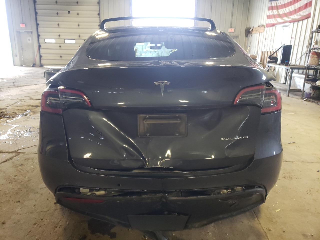 2022 TESLA MODEL Y  VIN:7SAYGDEE6NF320736