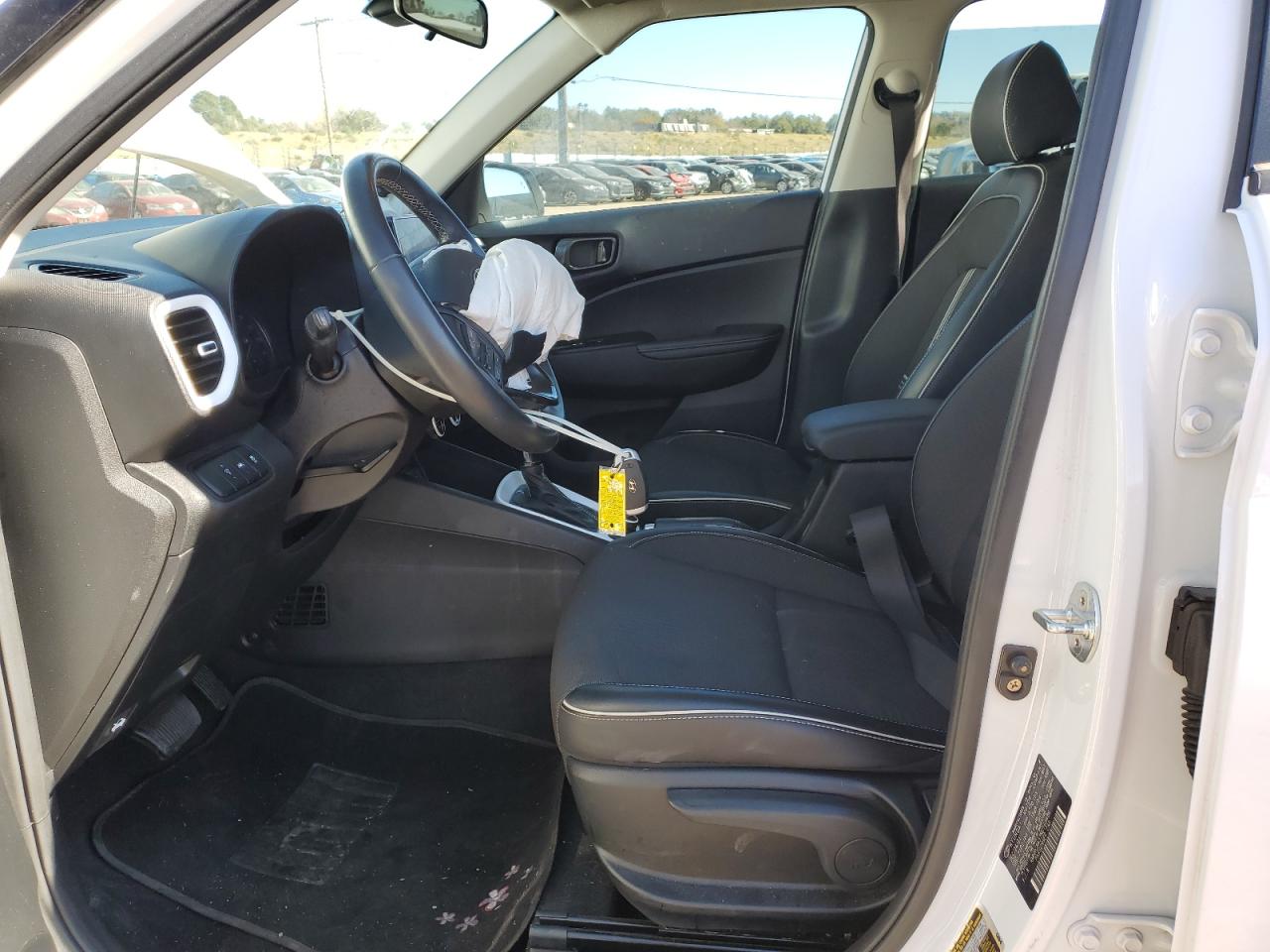2022 HYUNDAI VENUE SEL VIN:KMHRC8A37NU163486
